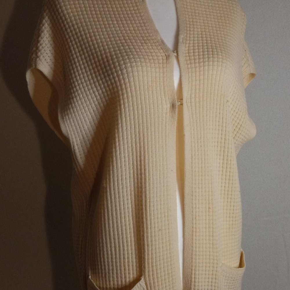 ALICE + OLIVIA - SWEATER VEST - BEIGE - RABBIT FUR COLLAR - MEDIUM (EUC)